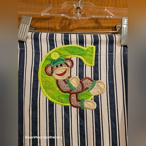 Apron With Letter C and a Monkey - Picture 3 of 10